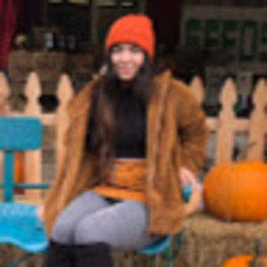 Meet your Posher, Kennia